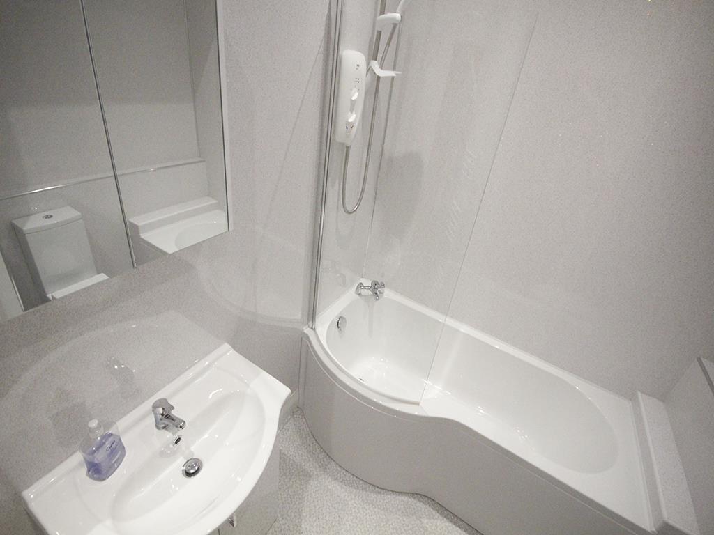 2 bedroom end terrace house Let Agreed in Winewall - _MG_9487.jpg